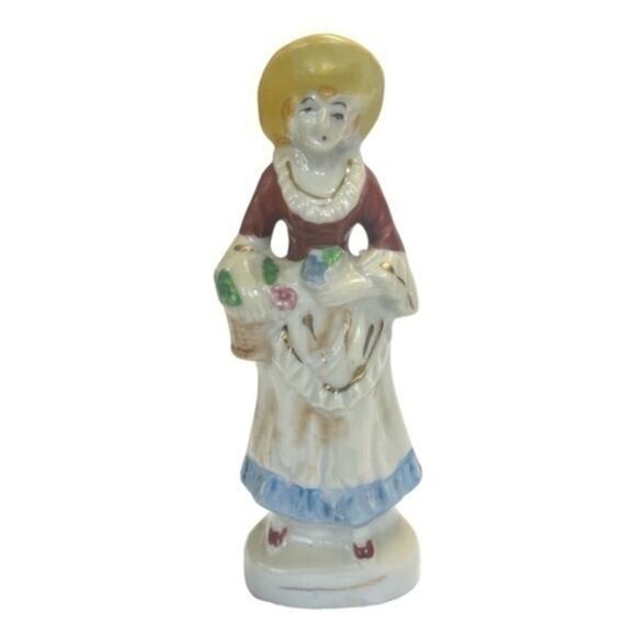 Vintage Ceramic Hand painted Colonial Woman mini figurine - Picture 1 of 11